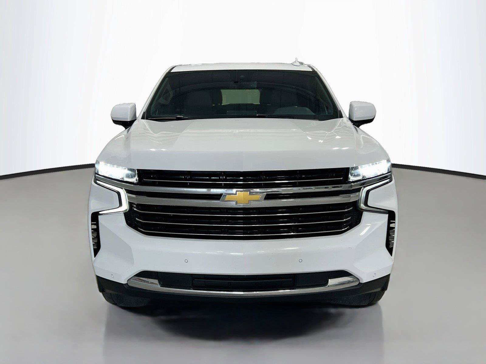 Used 2024 Chevrolet Tahoe LT AWD/4WD image 3
