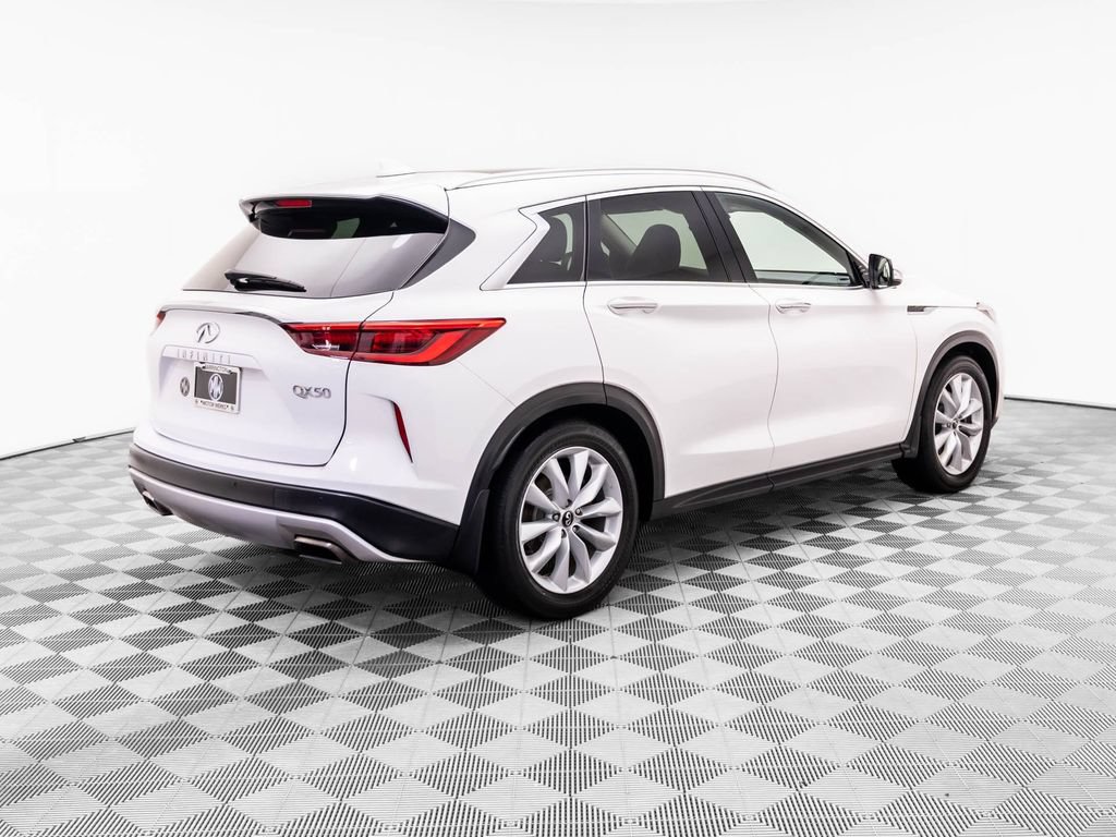 Used 2019 INFINITI QX50 Essential w/ Premium Heat Package AWD/4WD image 5