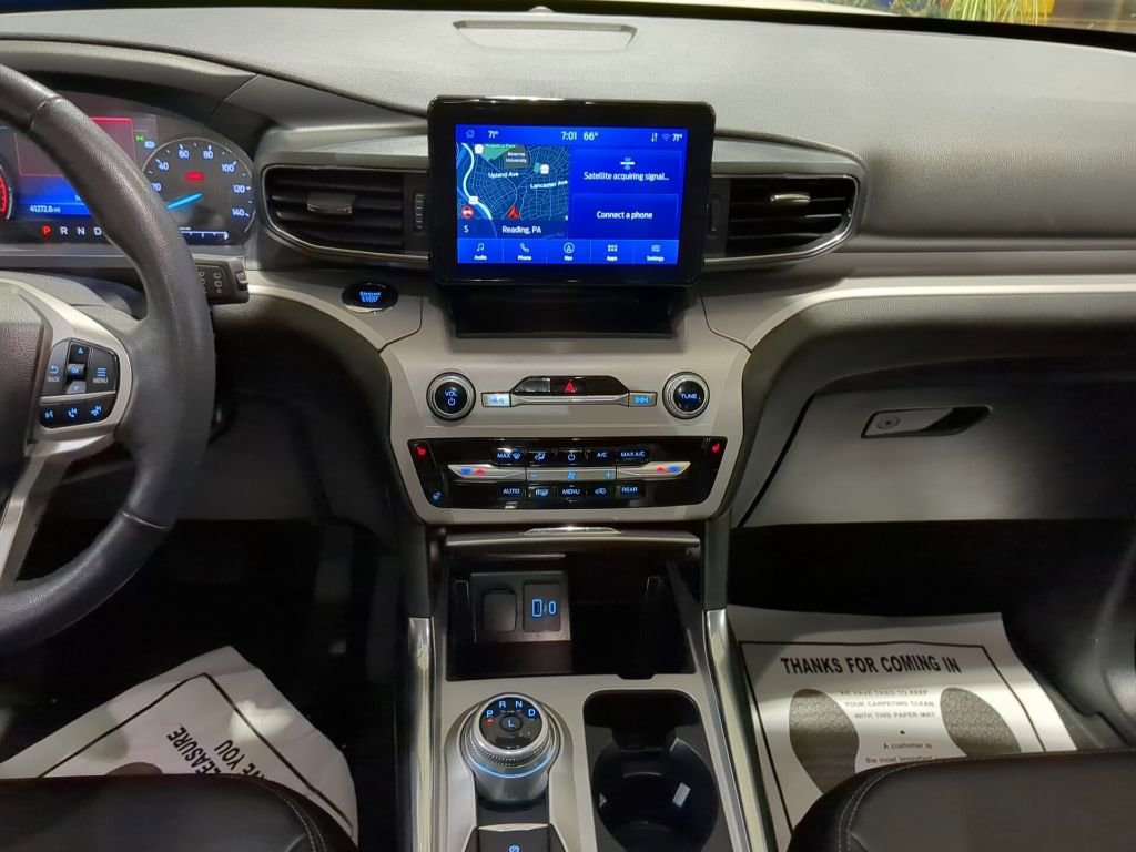 Certified 2023 Ford Explorer XLT w/ Equipment Group 202A image 13