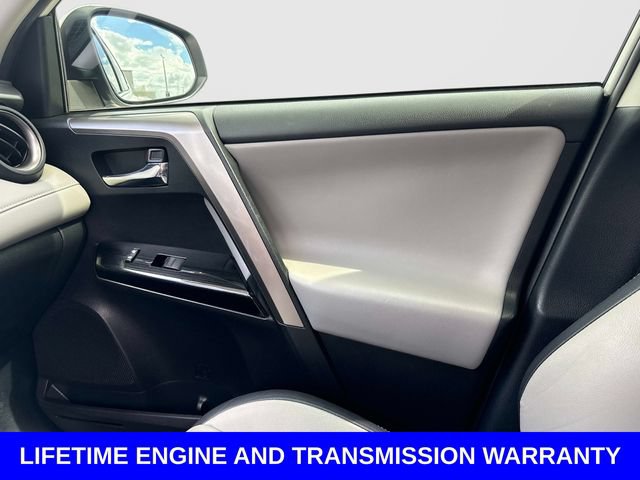 Used 2018 Toyota RAV4 Limited FWD image 23