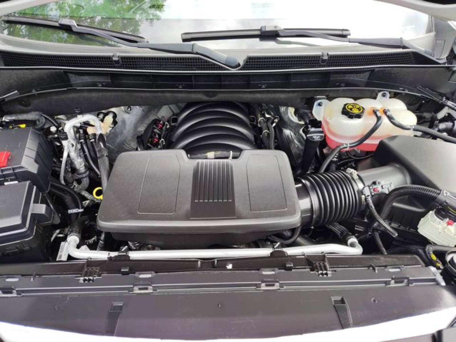 Used 2023 GMC Yukon Denali AWD/4WD image 9