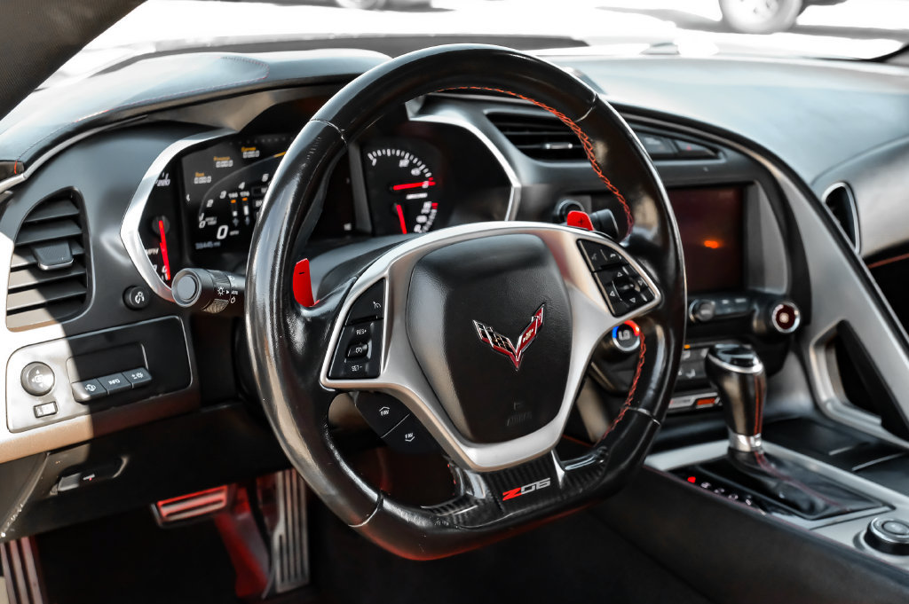 Used 2018 Chevrolet Corvette Z06 RWD image 11