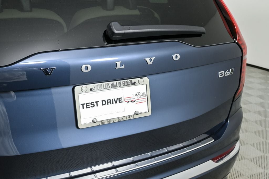 Certified 2026 Volvo XC90 B6 Plus w/ Protection Package Premier AWD/4WD image 40