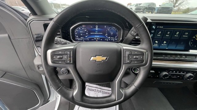 Used 2024 Chevrolet Silverado 3500 LT w/ Convenience Package image 16
