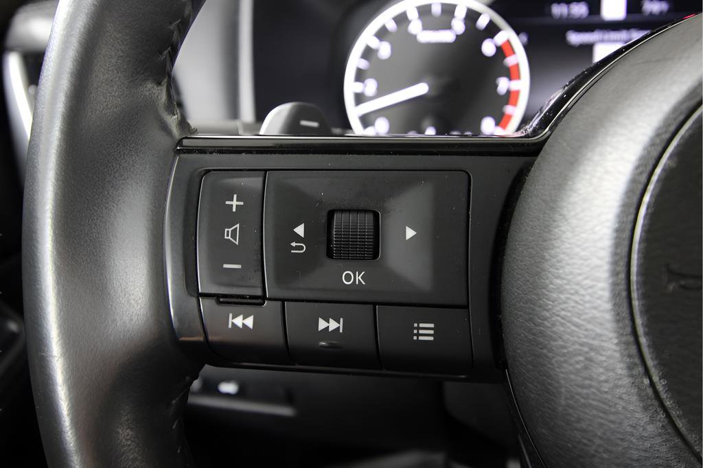 Used 2023 Nissan Rogue SL w/ SL Premium Package image 22