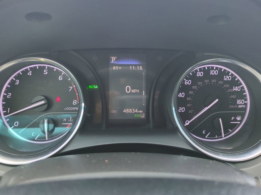 Used 2019 Toyota Camry SE w/ Convenience Package FWD image 32