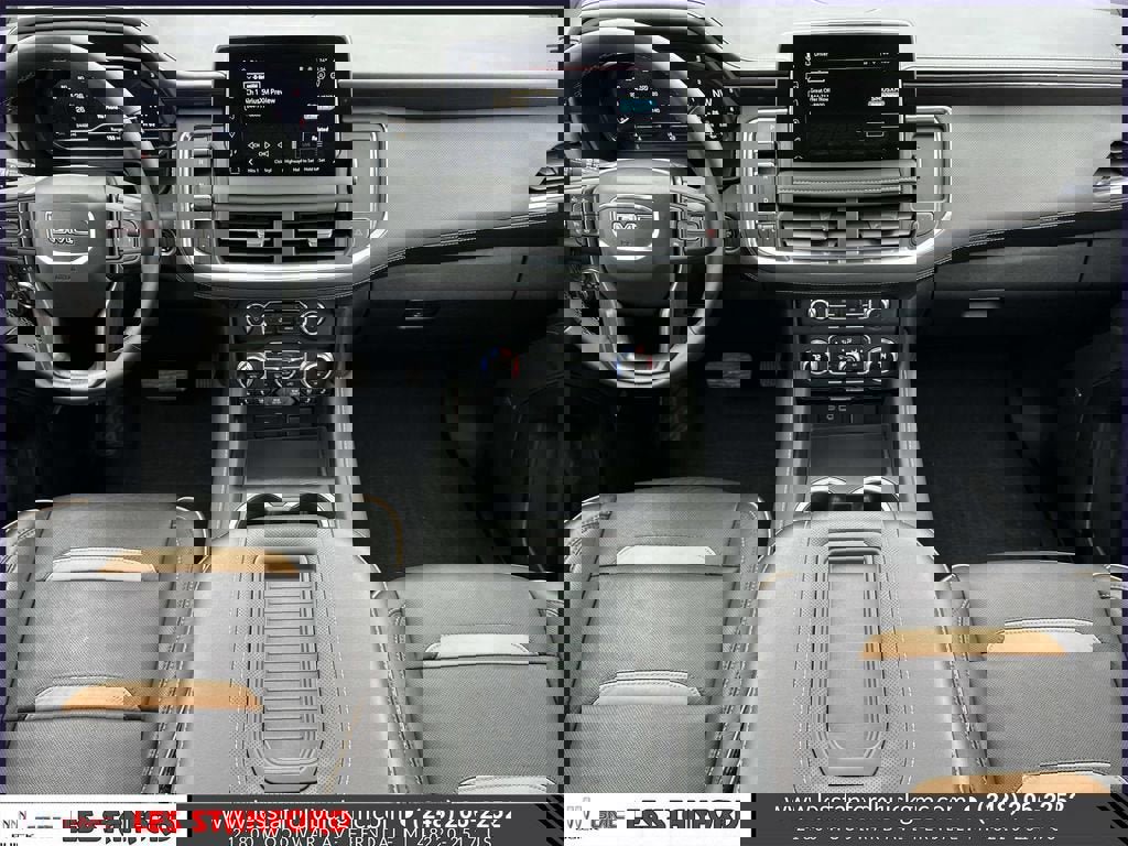 Used 2023 GMC Yukon AT4 w/ Technology Package image 16