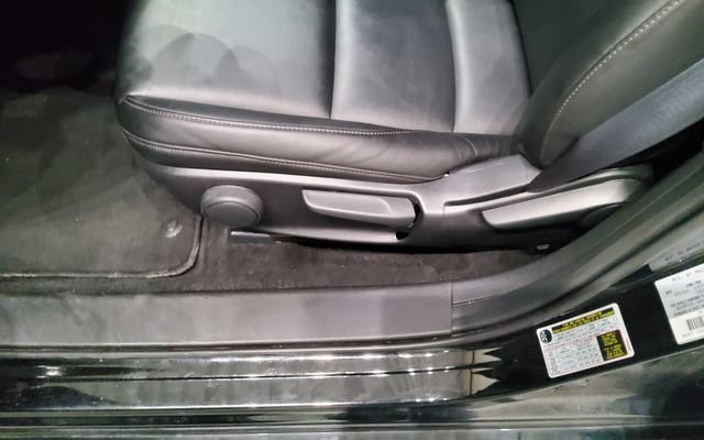 Used 2024 MAZDA MAZDA3 s FWD image 26