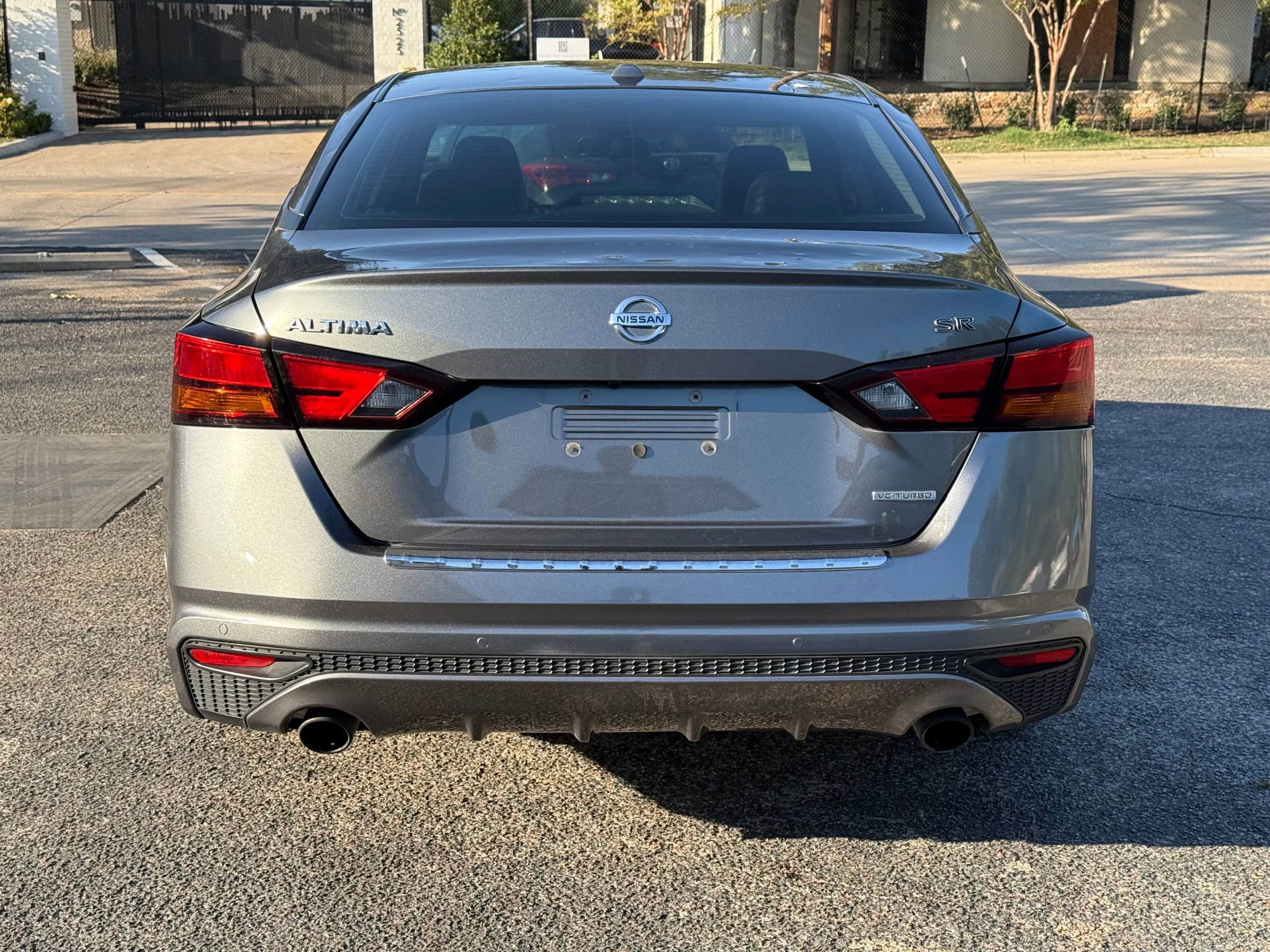 Used 2020 Nissan Altima 2.0 SR image 3