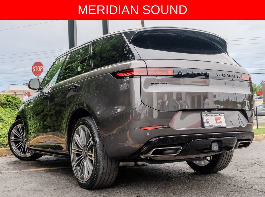 Used 2024 Land Rover Range Rover Sport Dynamic SE AWD/4WD image 4