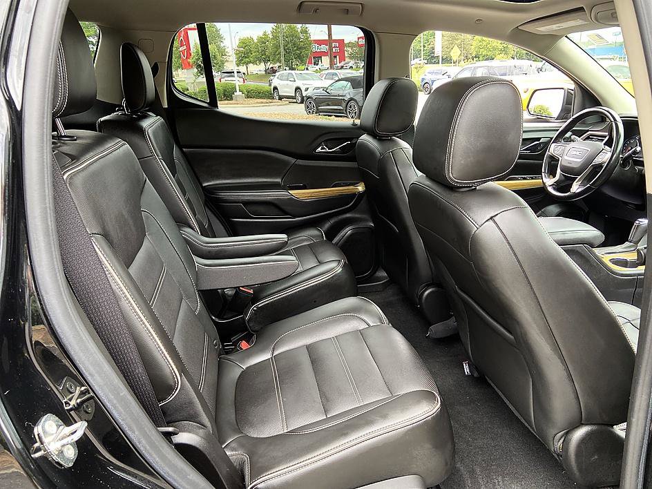 Used 2018 GMC Acadia Denali w/ Technology Package FWD image 19