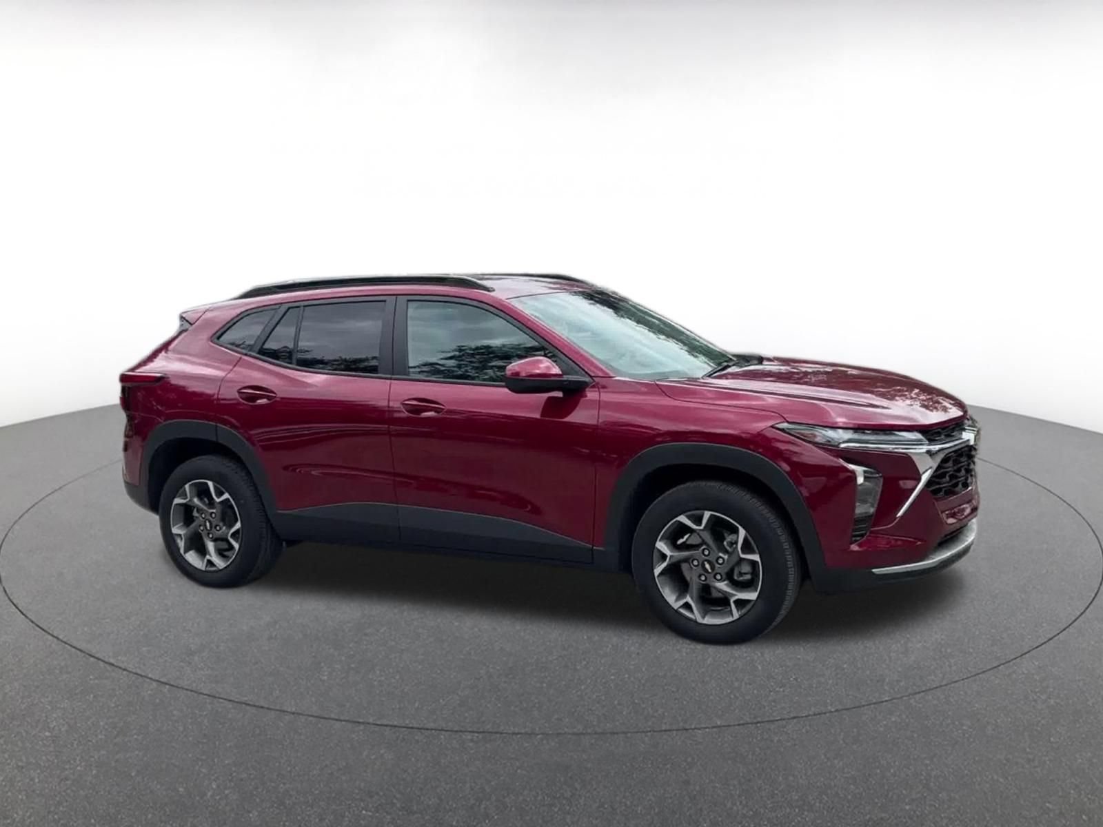 Used 2025 Chevrolet Trax LT FWD video 2