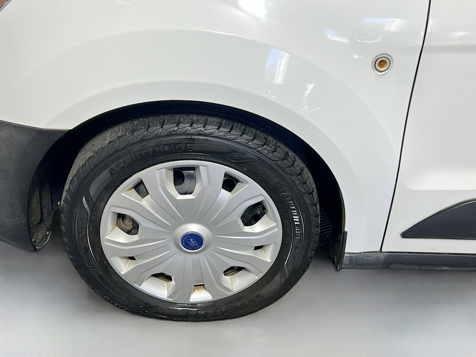 Used 2019 Ford Transit Connect XL image 13