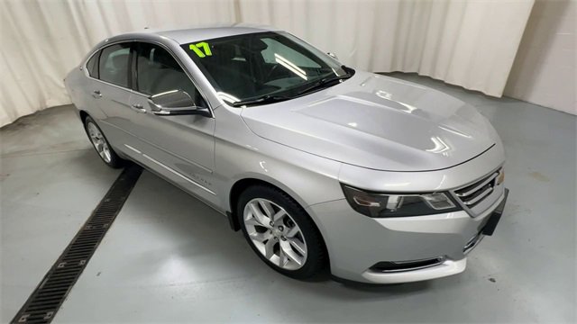 Used 2017 Chevrolet Impala Premier w/ Enhanced Convenience Package image 2