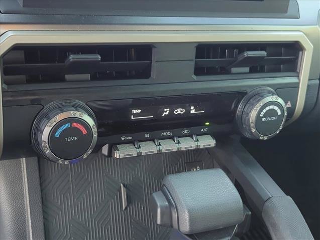 Certified 2025 Toyota Tacoma SR5 AWD/4WD image 24