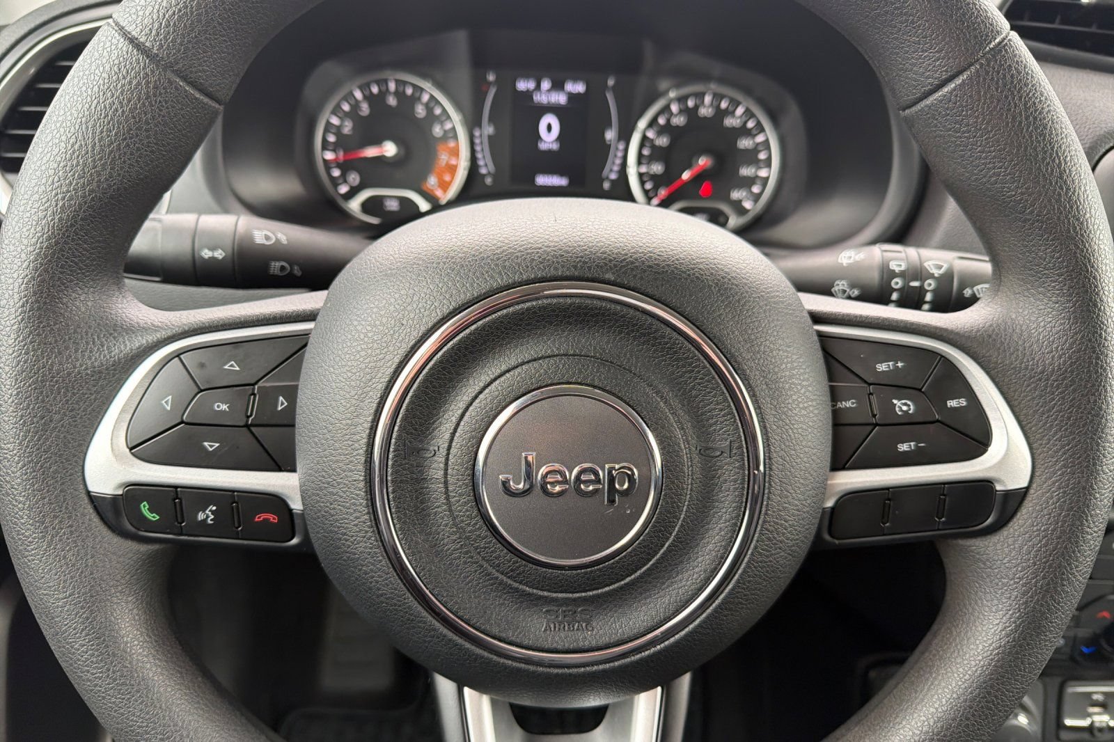 Used 2023 Jeep Renegade Latitude AWD/4WD image 21