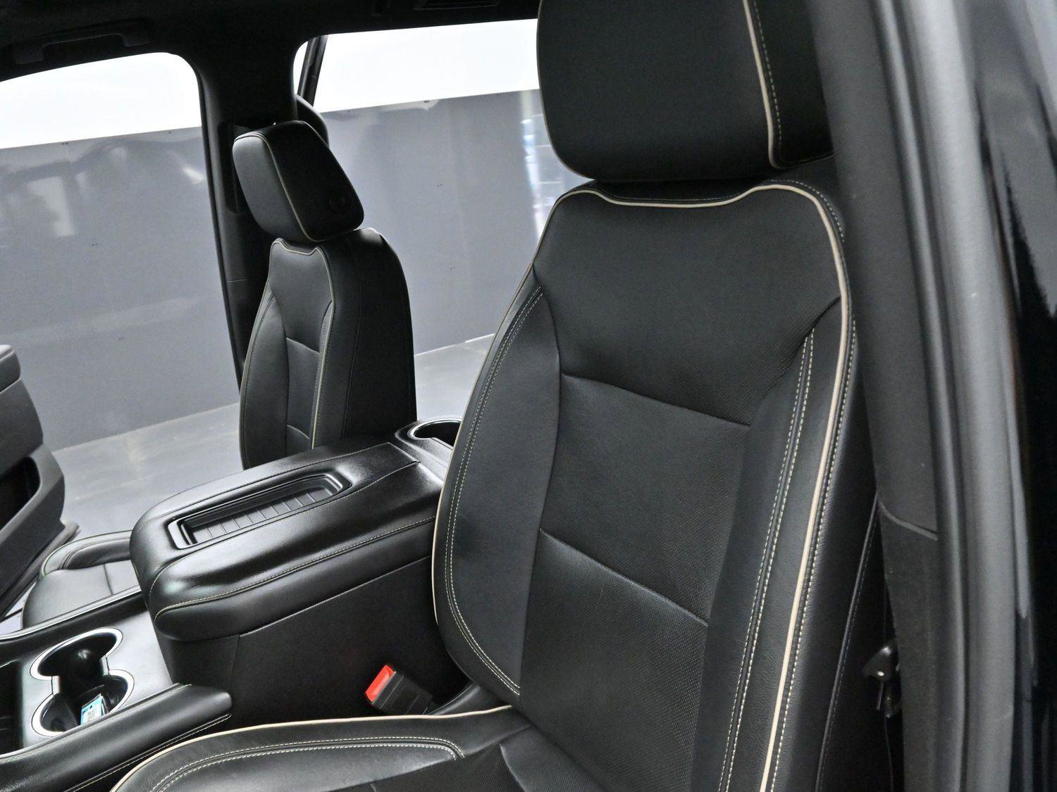 Used 2021 Chevrolet Tahoe Premier w/ Premium Package AWD/4WD image 17