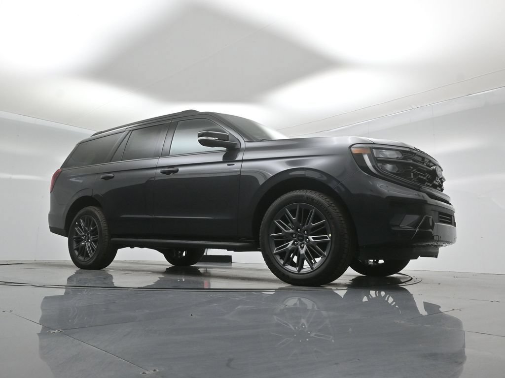 New 2026 Ford Expedition Platinum w/ Stealth Appearance Package AWD/4WD image 3