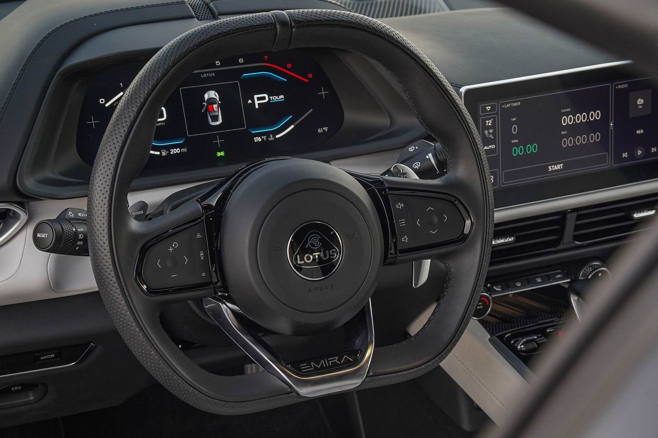 Used 2024 Lotus Emira First Edition image 19