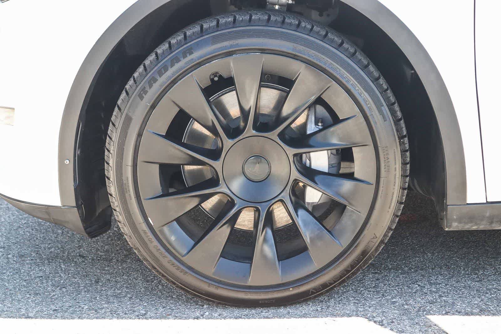 Used 2021 Tesla Model Y Long Range AWD/4WD image 6