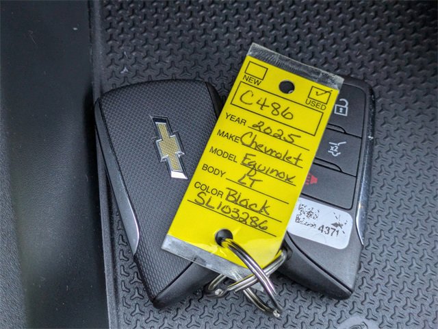 Used 2025 Chevrolet Equinox LT w/ Convenience Package II image 34