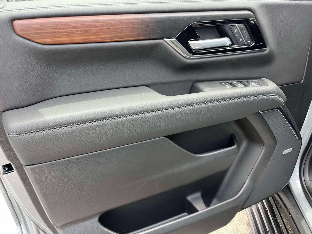 New 2026 GMC Yukon XL Denali w/ Sun & Power Step Package AWD/4WD image 20