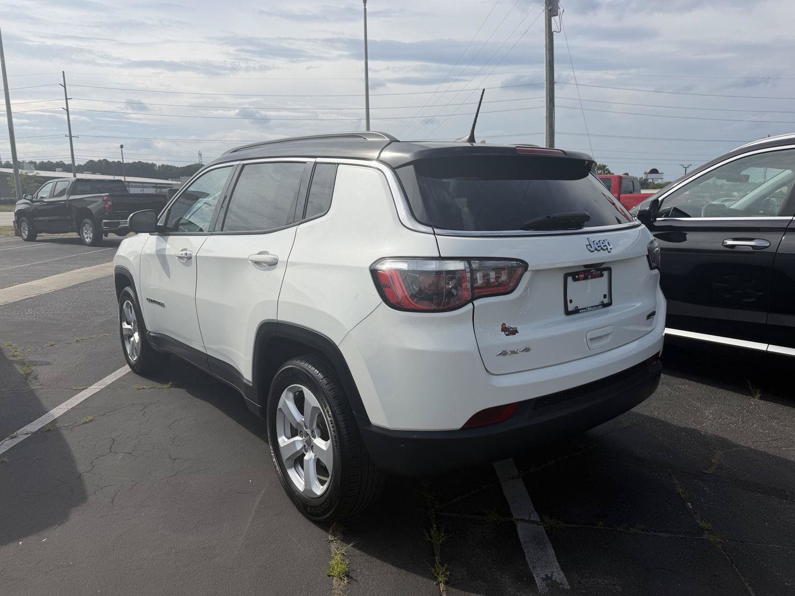 Used 2020 Jeep Compass Latitude w/ Popular Equipment Group AWD/4WD image 5
