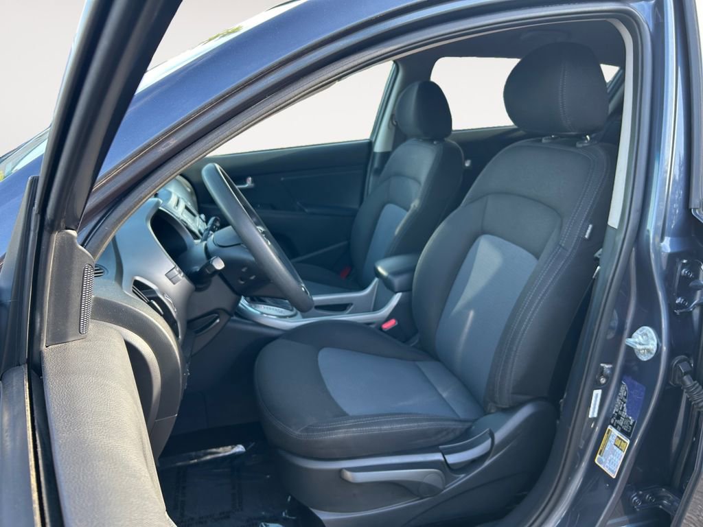 Used 2015 Kia Sportage LX AWD/4WD image 6