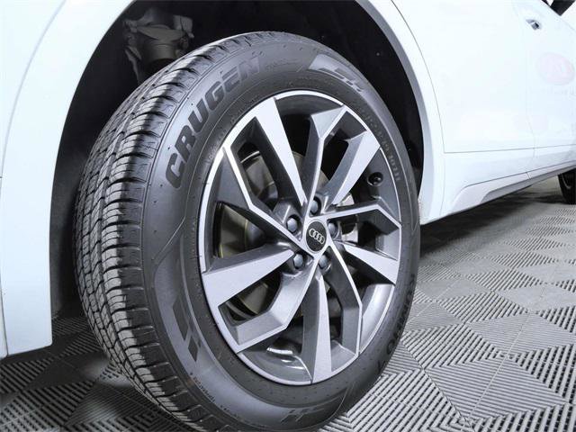 Used 2024 Audi Q5 2.0T Premium image 9