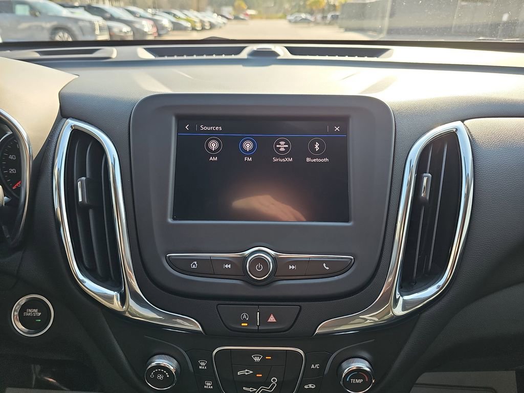 Used 2023 Chevrolet Equinox LT image 24