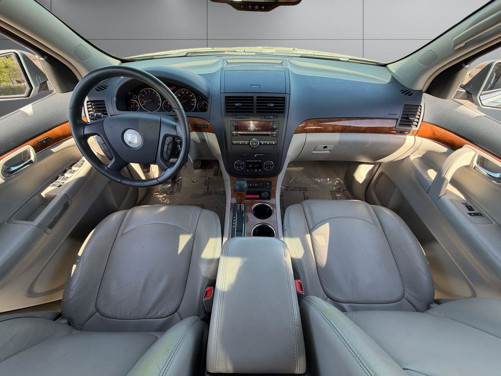 Used 2008 Saturn Outlook XR w/ Premium Trim Package image 12