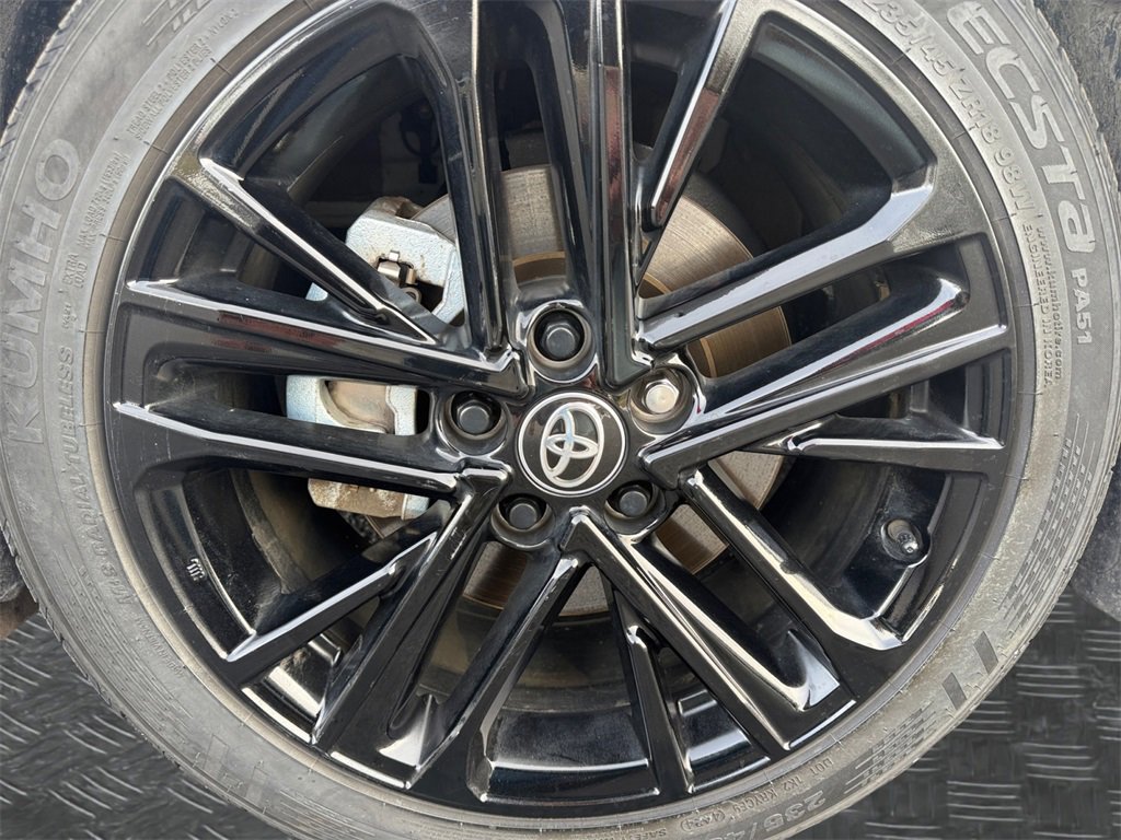 Used 2025 Toyota Camry SE image 20