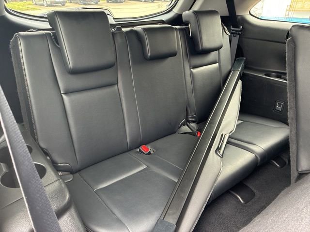 Used 2019 Toyota Highlander XLE AWD/4WD image 29