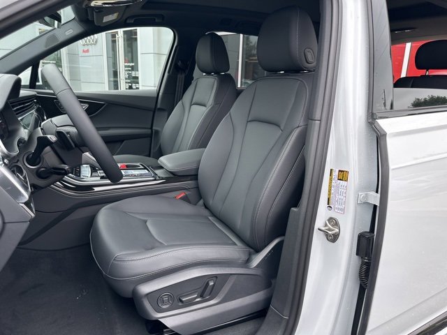 New 2025 Audi Q7 3.0T Premium Plus image 9