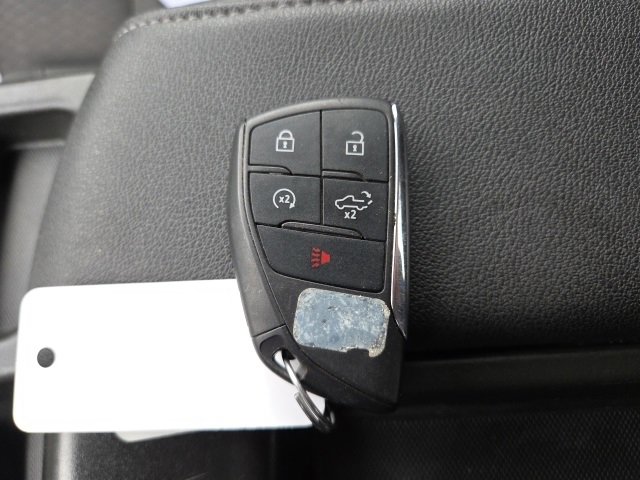 Used 2023 Chevrolet Silverado 1500 LT image 9