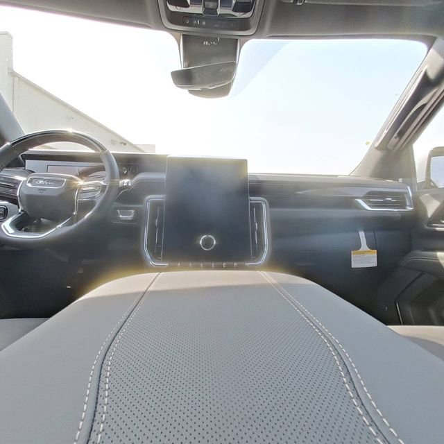 New 2026 GMC Yukon XL Elevation w/ Elevation Premium Package image 28