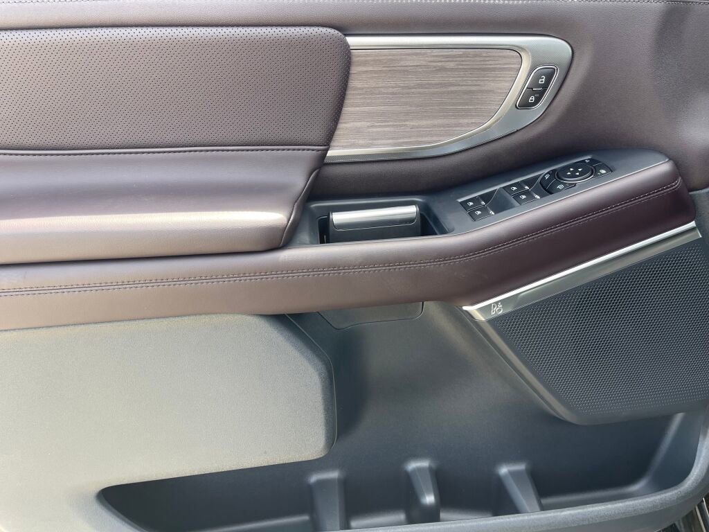 New 2026 Ford Expedition Max Platinum AWD/4WD image 7