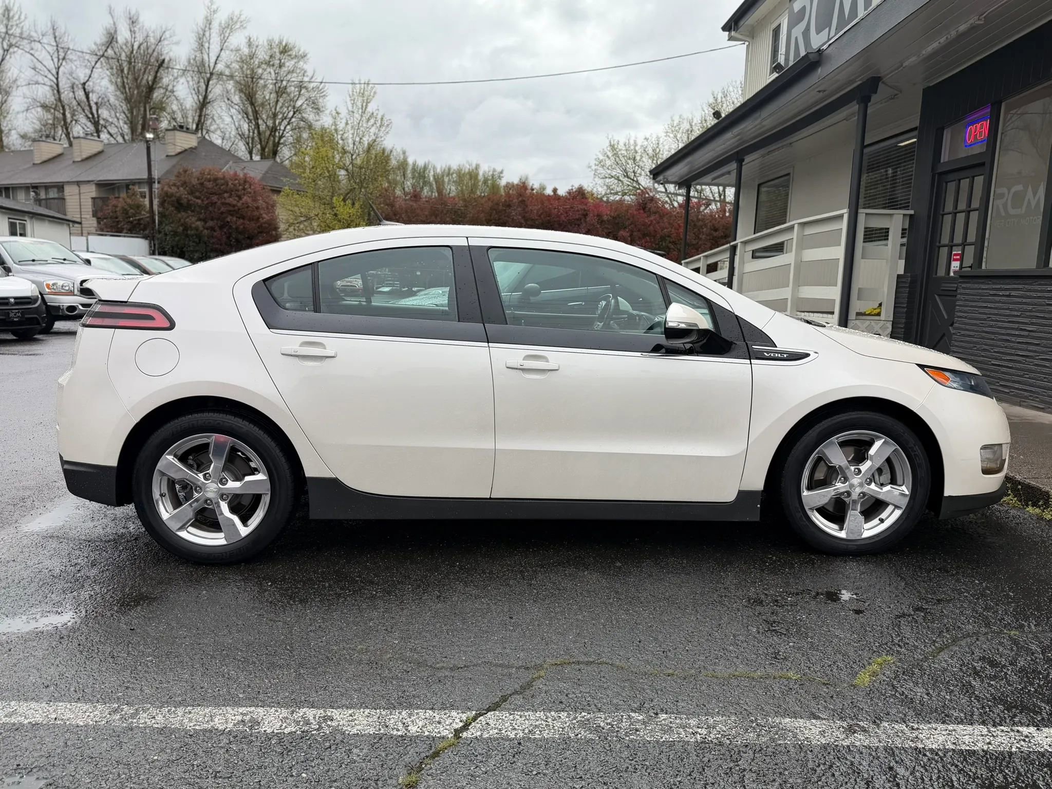 Used 2013 Chevrolet Volt Premium w/ Premium Trim Package image 8