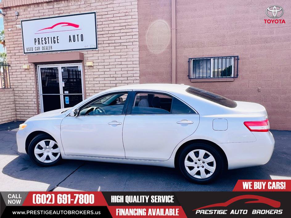Used 2010 Toyota Camry FWD image 29