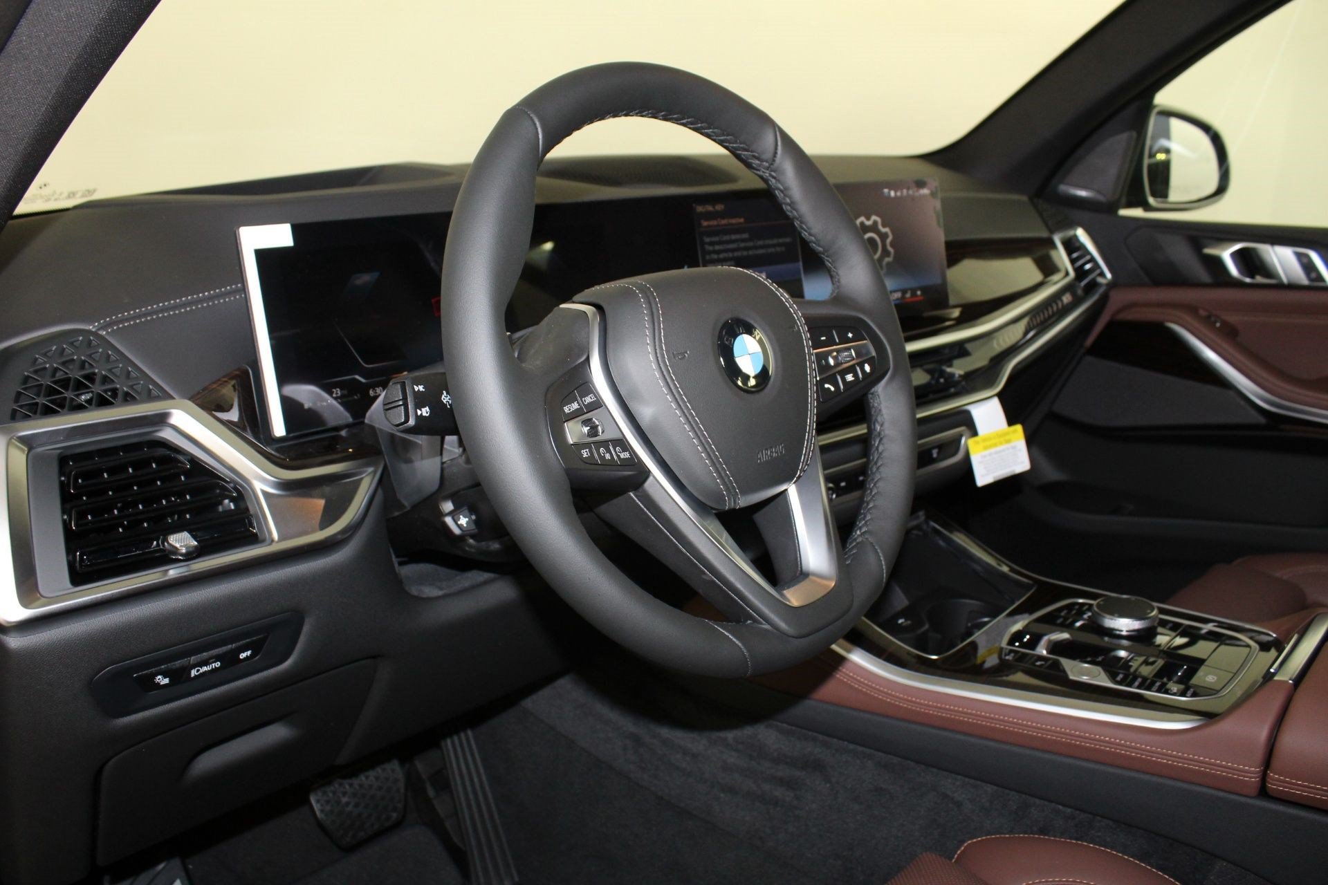 New 2026 BMW X5 xDrive40i w/ Climate Comfort Package AWD/4WD image 4
