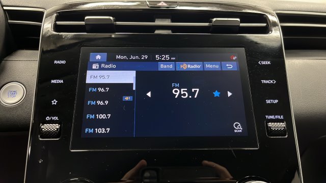 Used 2022 Hyundai Tucson SEL w/ Cargo Package AWD/4WD image 14