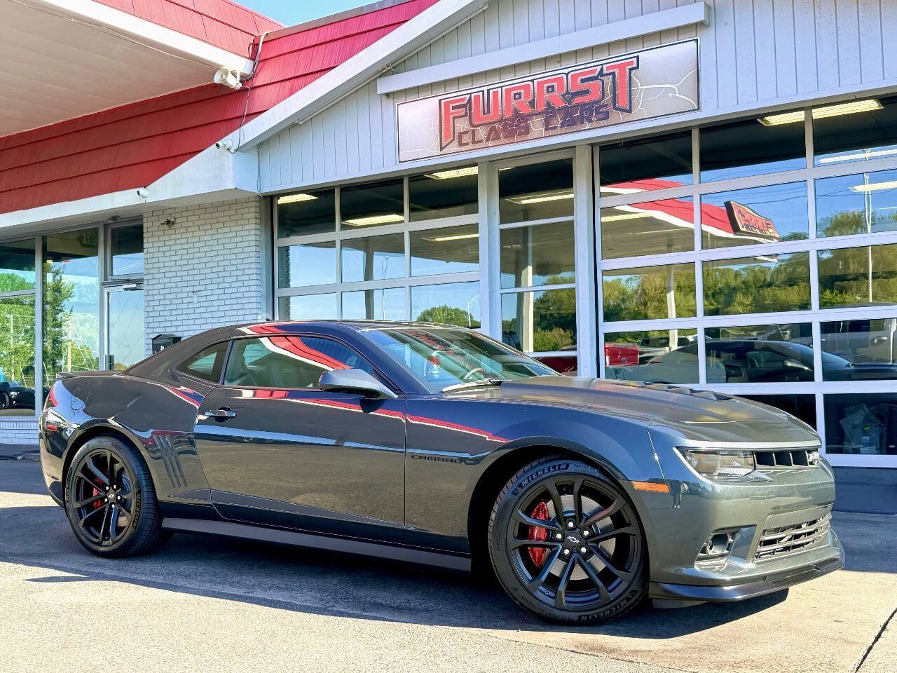 Used 2015 Chevrolet Camaro SS w/ SS Performance Package RWD image 1