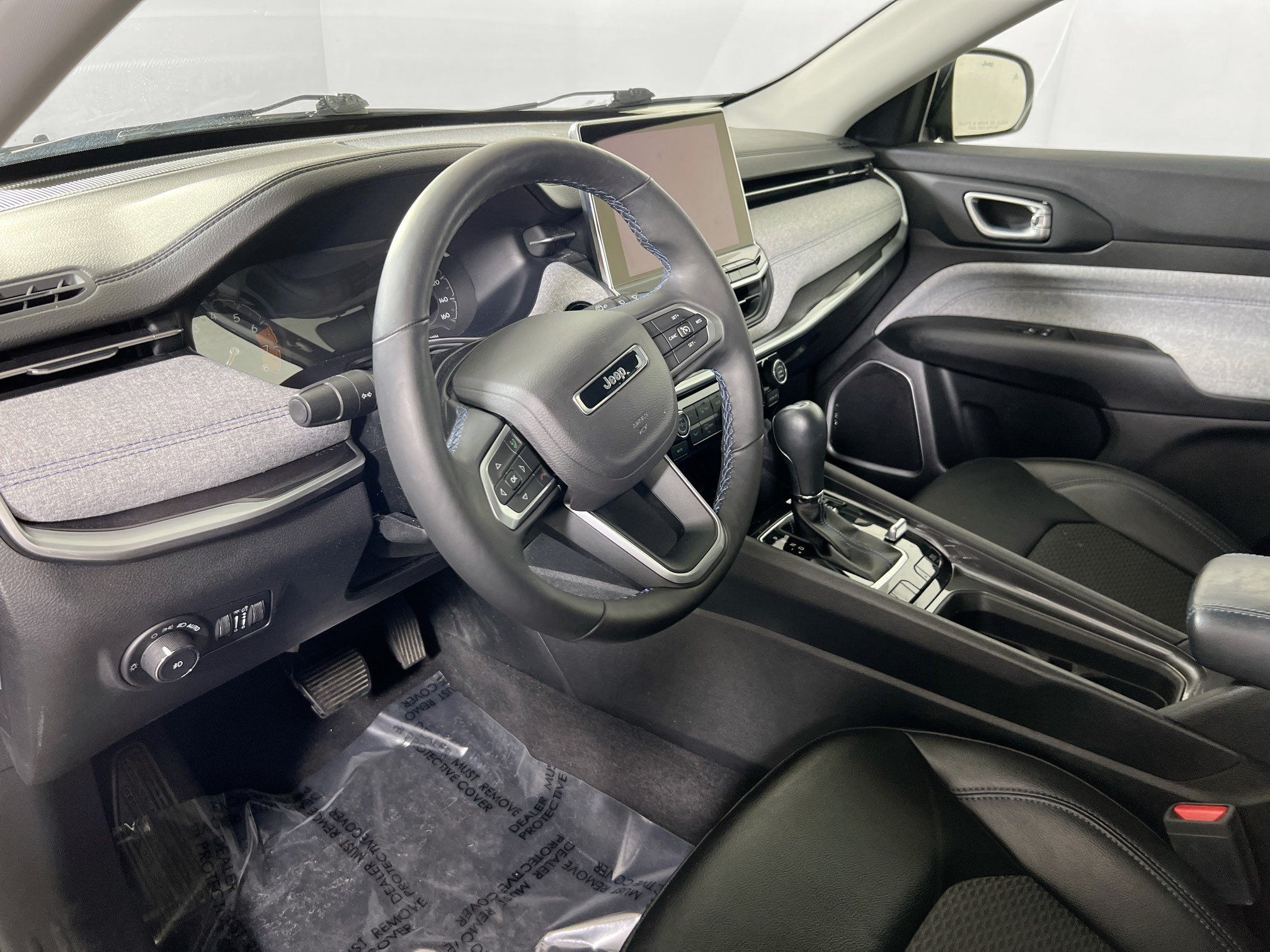 Used 2022 Jeep Compass Latitude w/ Convenience Group AWD/4WD image 9