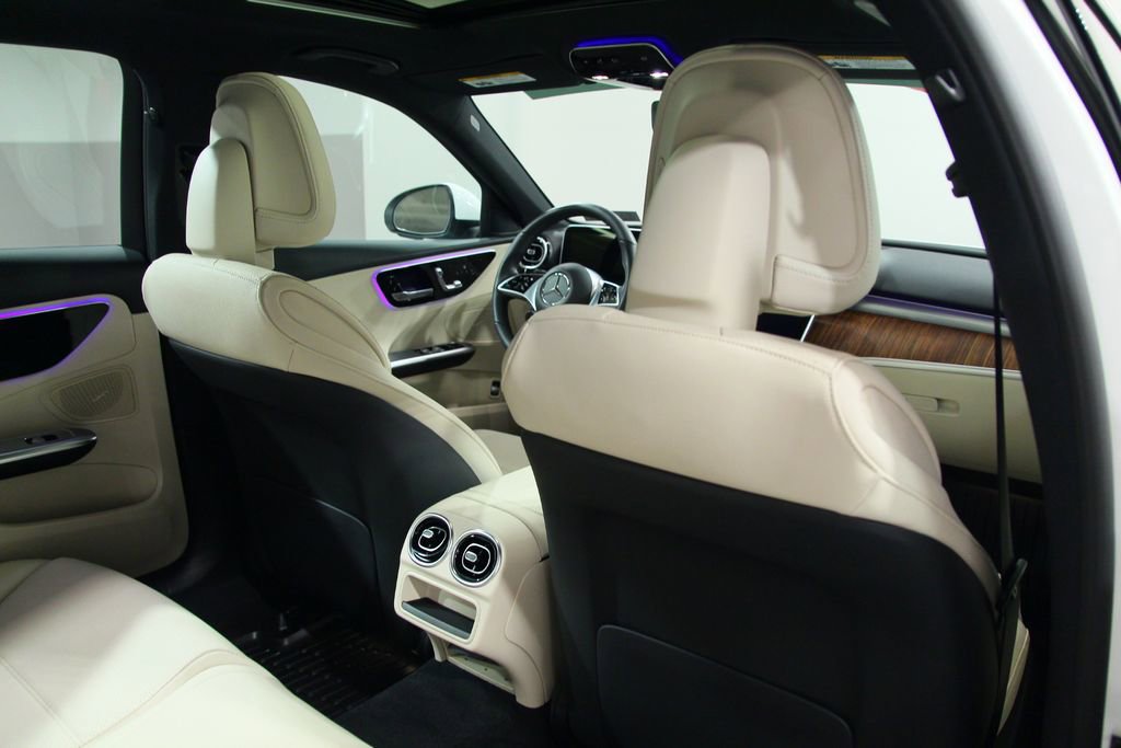 Certified 2025 Mercedes-Benz C 300 4MATIC Sedan image 24
