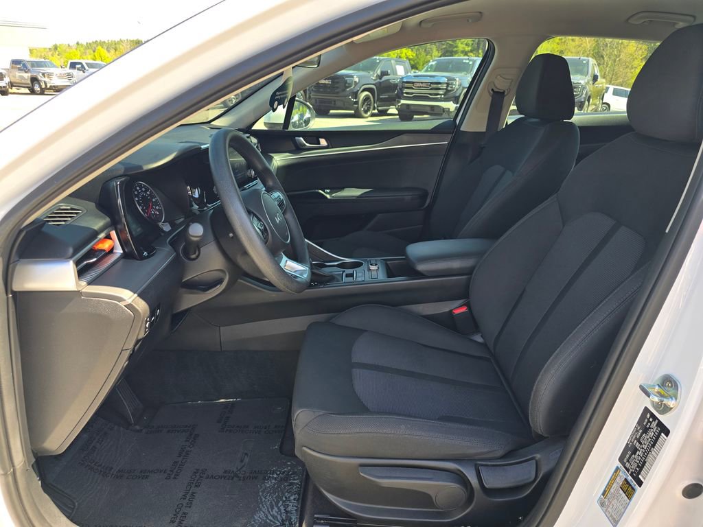 Used 2023 Kia K5 LXS FWD image 4