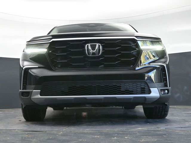 Used 2023 Honda Pilot Touring image 35