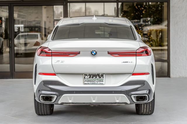 Used 2022 BMW X6 xDrive40i w/ M Sport Package AWD/4WD image 8