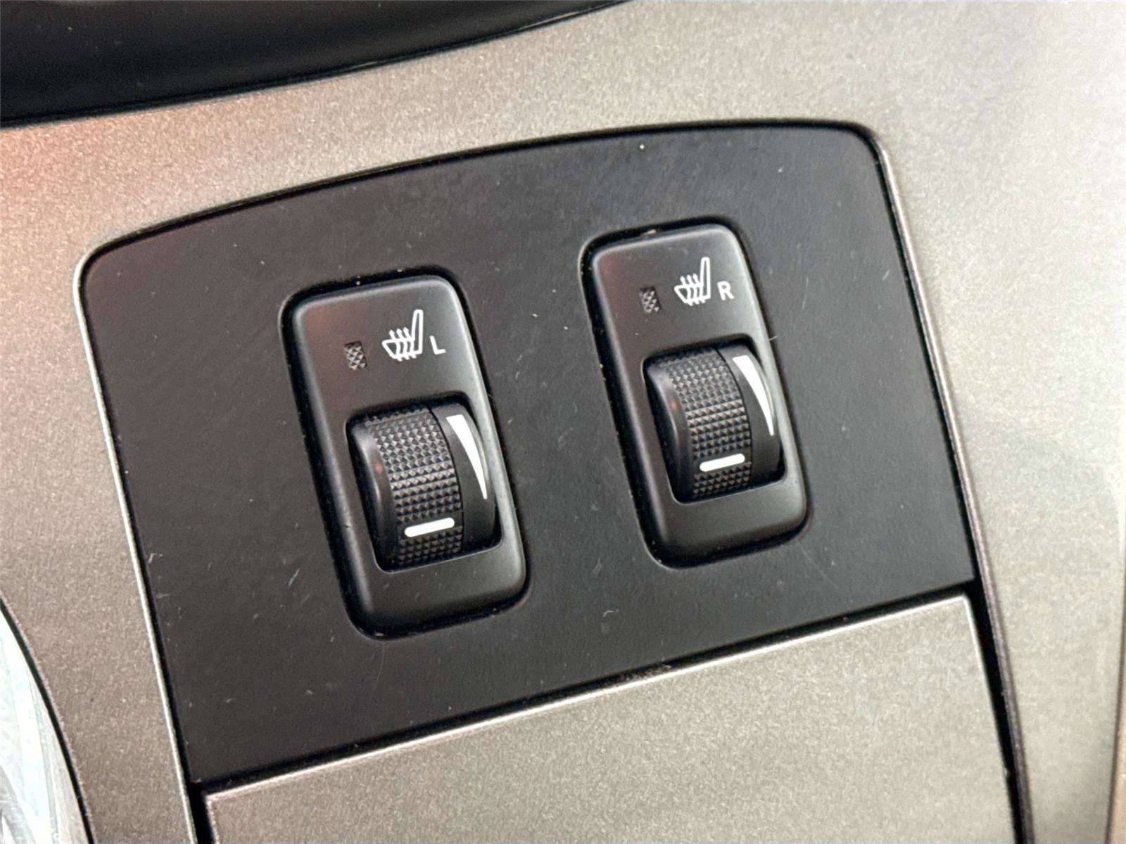 Used 2008 Toyota Sienna XLE image 8