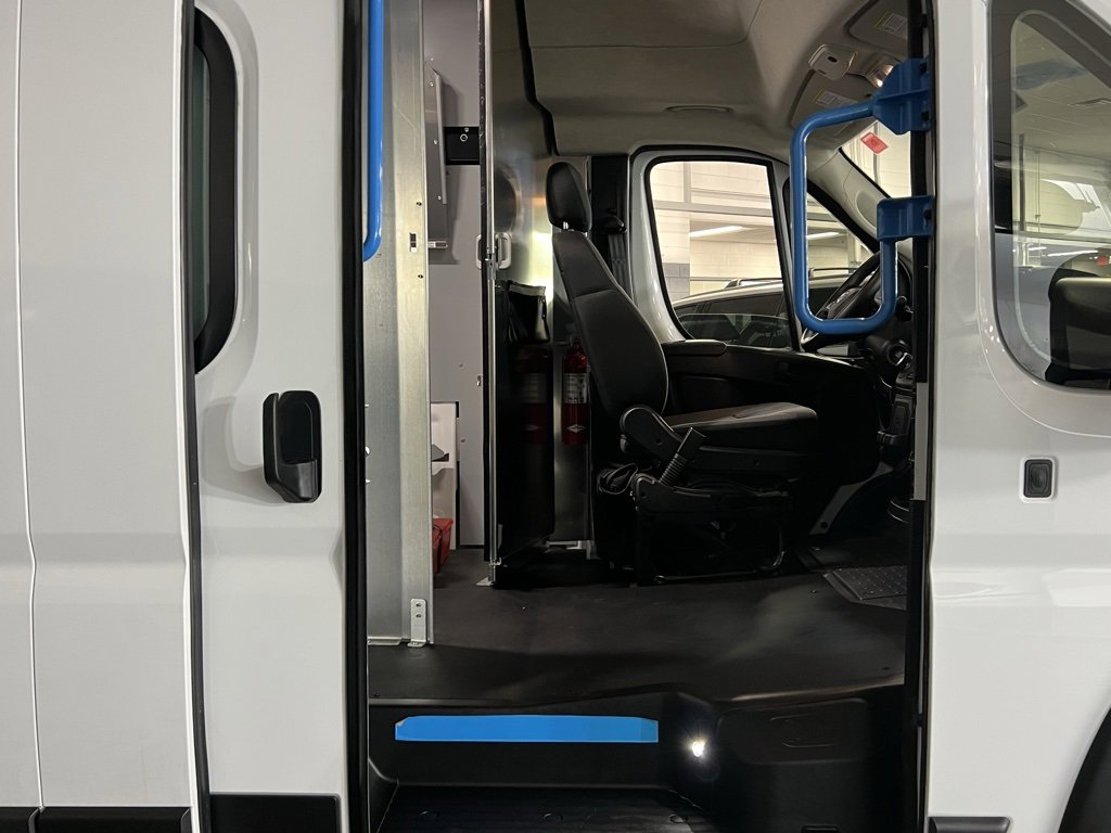 Used 2024 RAM ProMaster 3500 w/ Delivery Van Package image 27