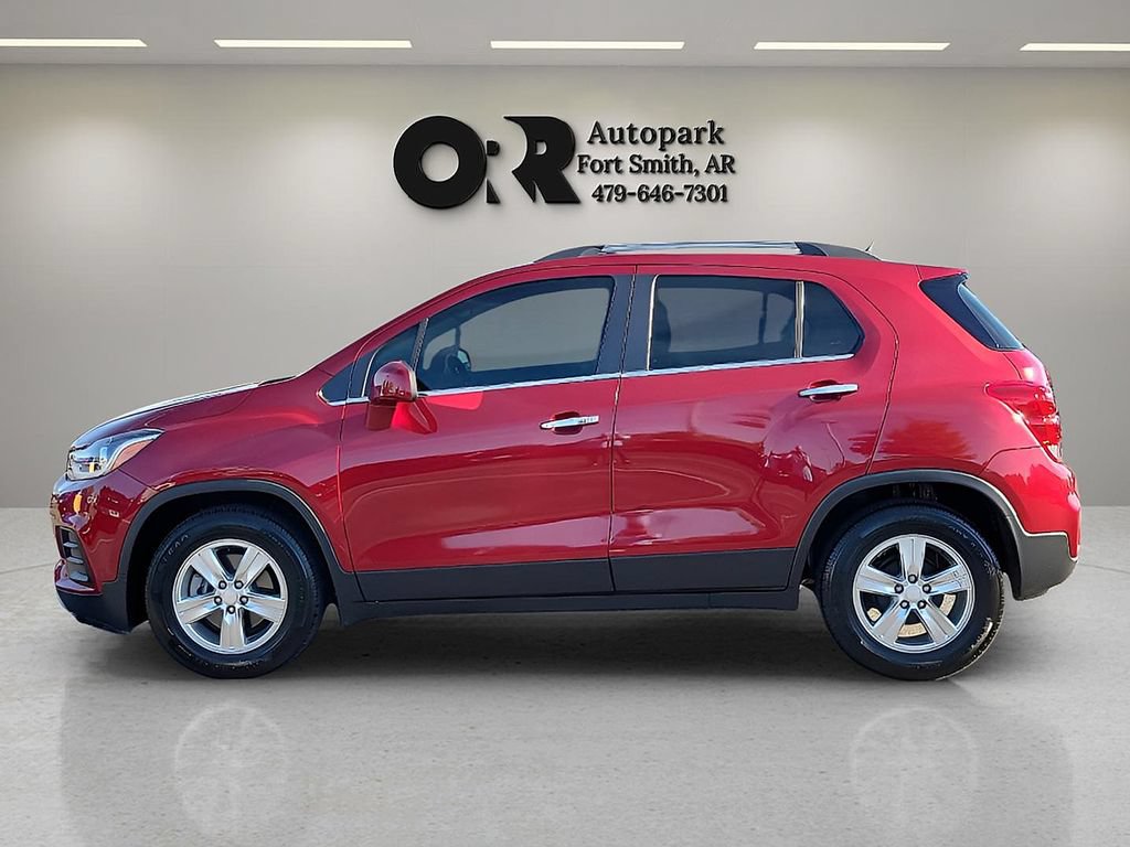 Used 2019 Chevrolet Trax LT w/ LT Convenience Package FWD image 3